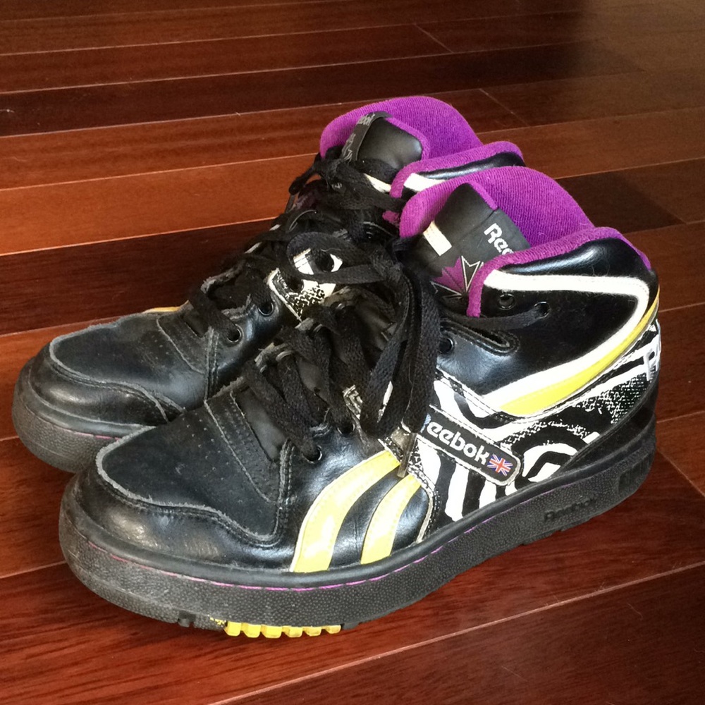 Women’s Reebok Sneakers, Rare- size 8